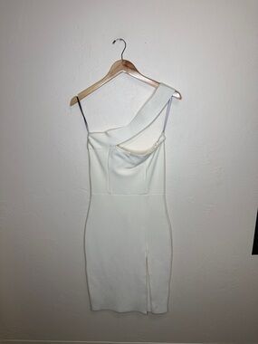 Elegant One-Shoulder White Cocktail Dress